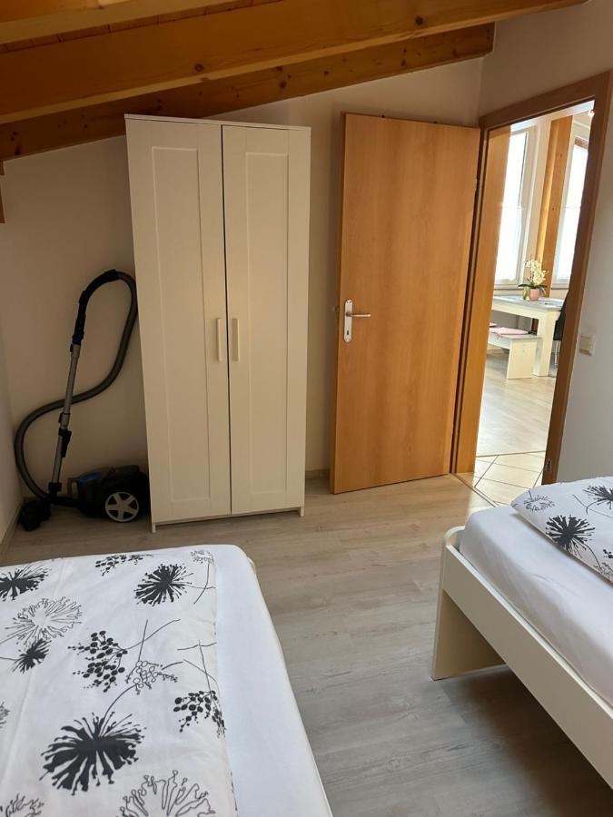 Leo Apart 2 Radfeld Exterior foto